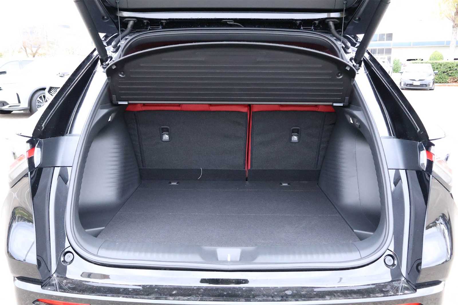 Thumbnail: 2025 Acura ADX - 19