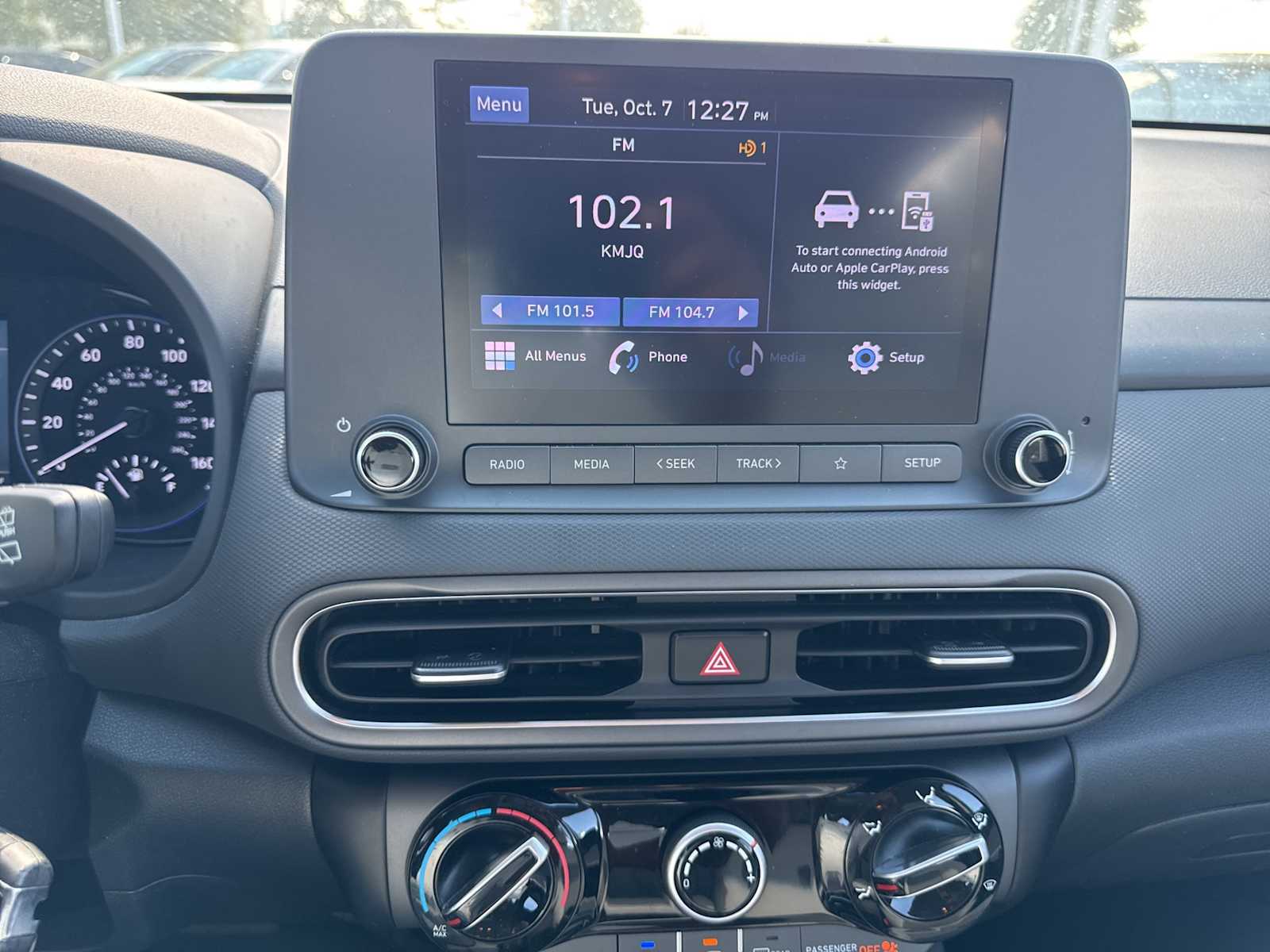 Thumbnail: 2022 Hyundai Kona - 10