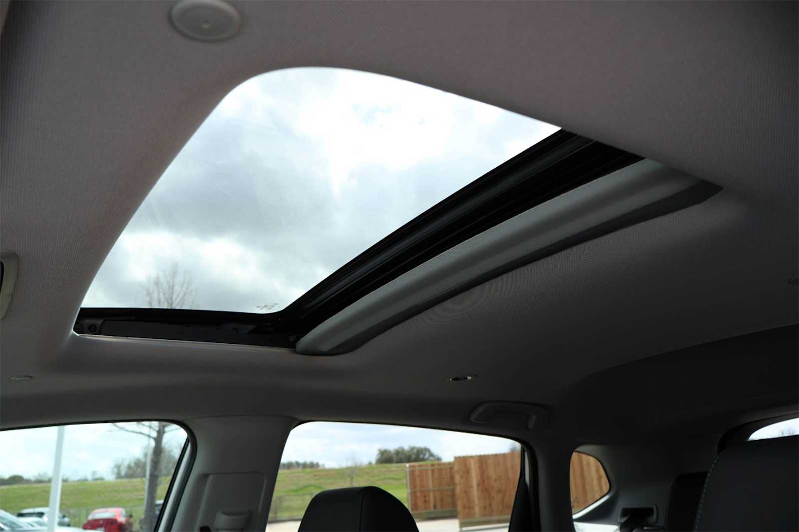 Thumbnail: 2025 Acura ADX - 29