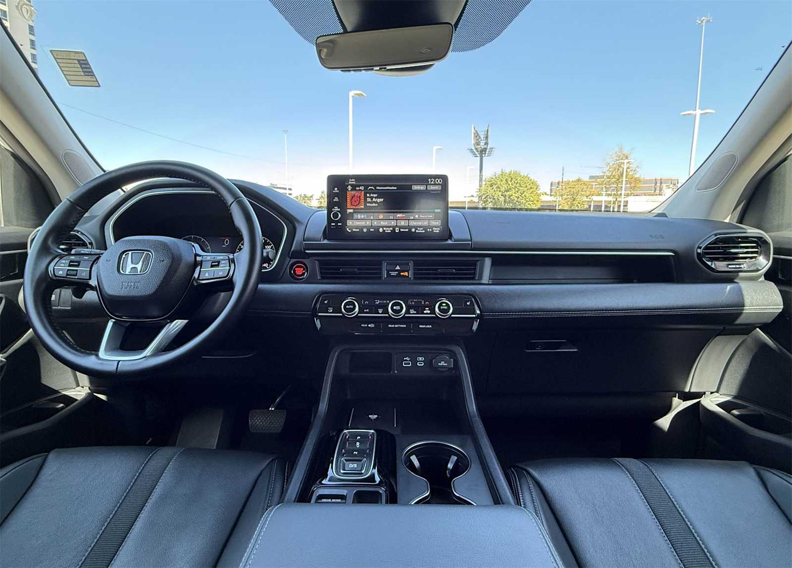 Thumbnail: 2023 Honda Pilot - 10