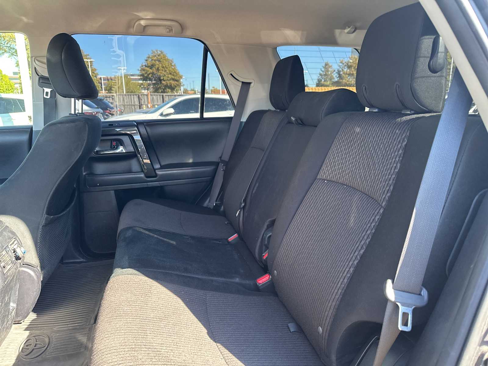 Thumbnail: 2020 Toyota 4Runner - 10