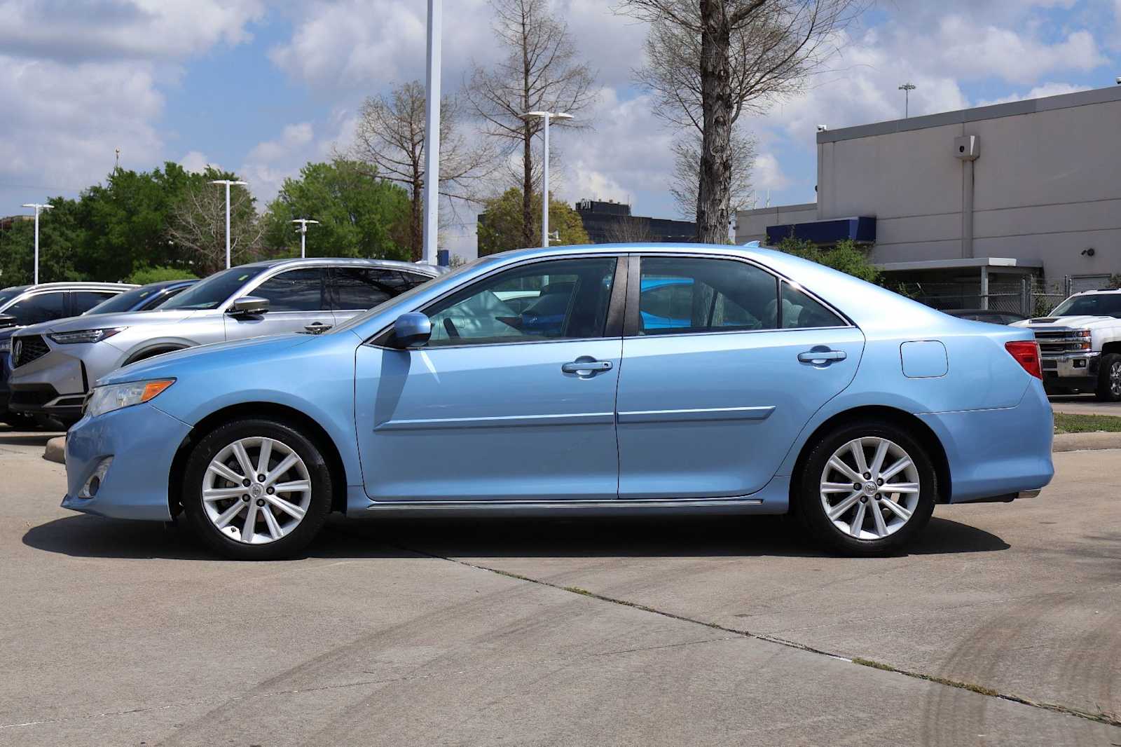 Thumbnail: 2013 Toyota Camry - 3