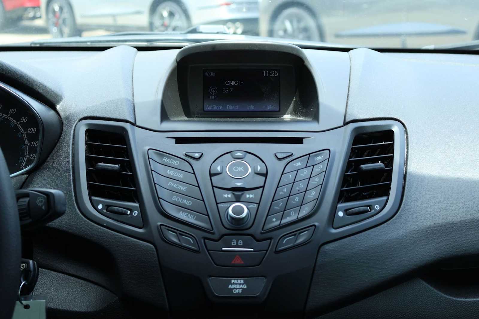 Thumbnail: 2018 Ford Fiesta - 16