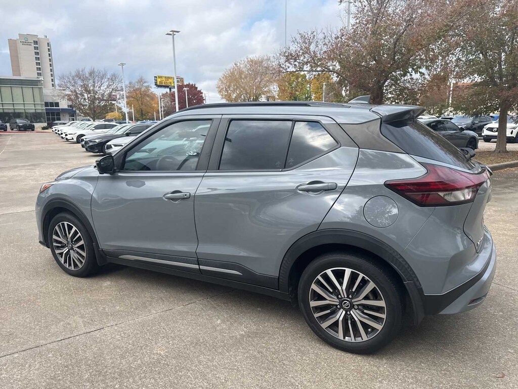 Used 2021 Nissan Kicks SR SUV
