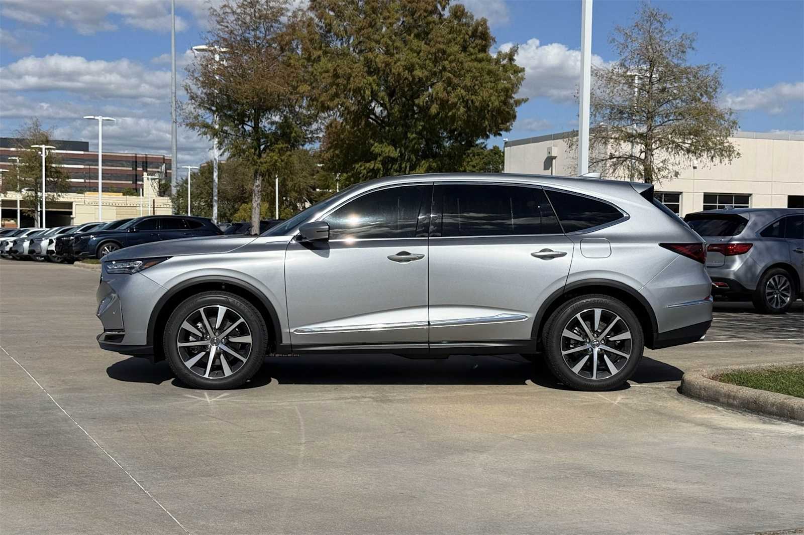 Thumbnail: 2026 Acura MDX - 3