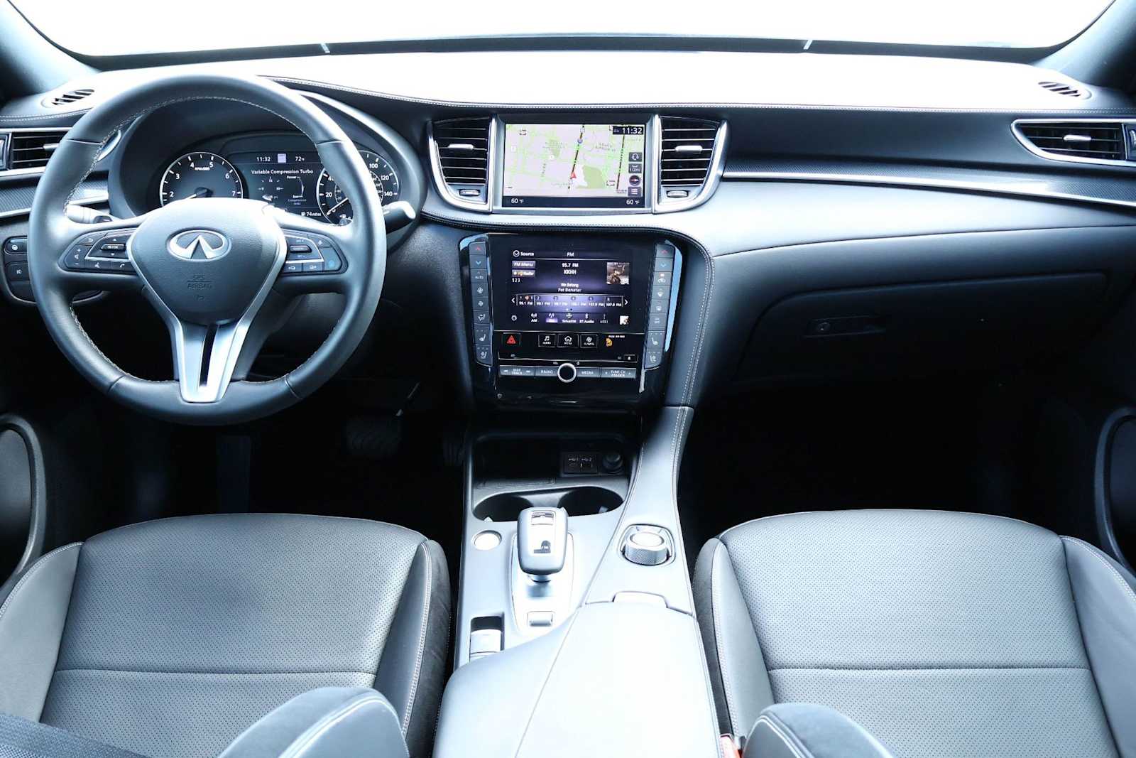 Thumbnail: 2025 INFINITI QX50 - 10