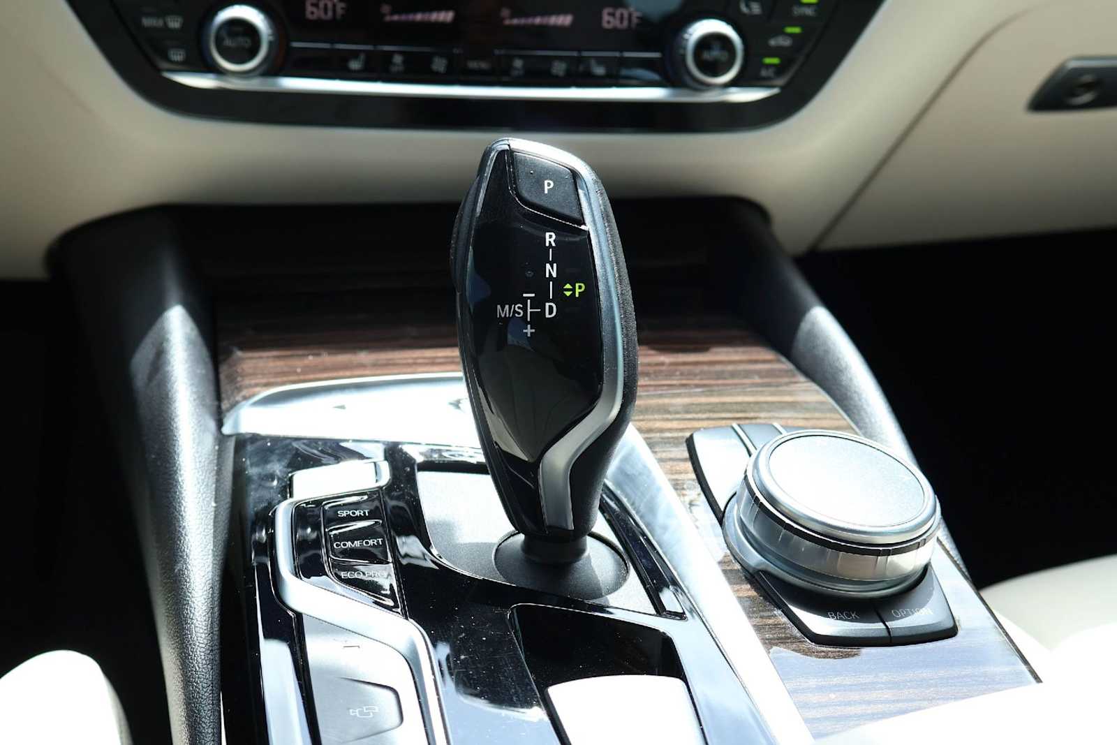 Thumbnail: 2019 BMW 5 Series - 17