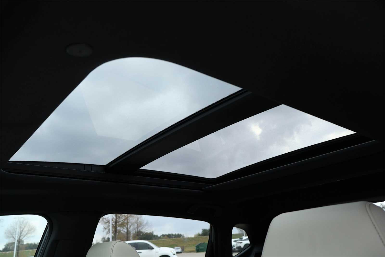 Thumbnail: 2025 Acura ADX - 29