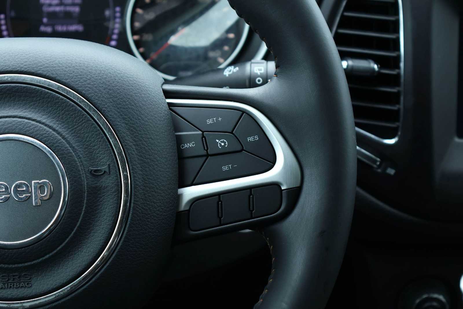 Thumbnail: 2019 Jeep Compass - 23