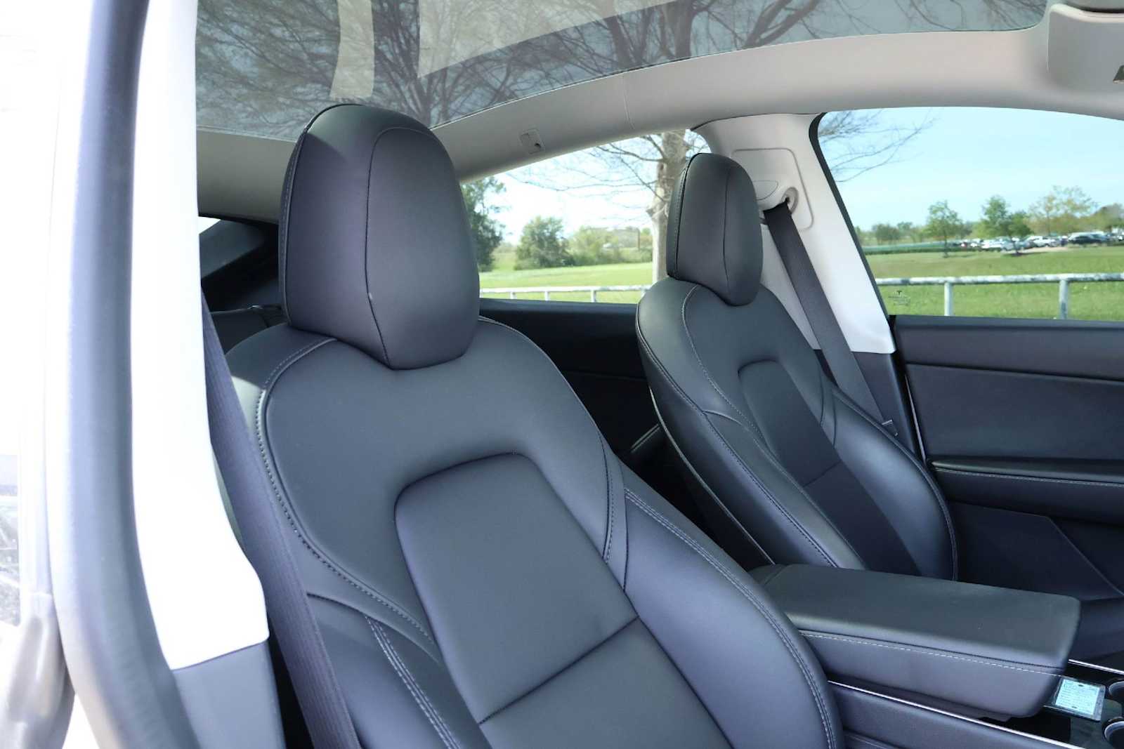 Thumbnail: 2020 Tesla Model Y - 14