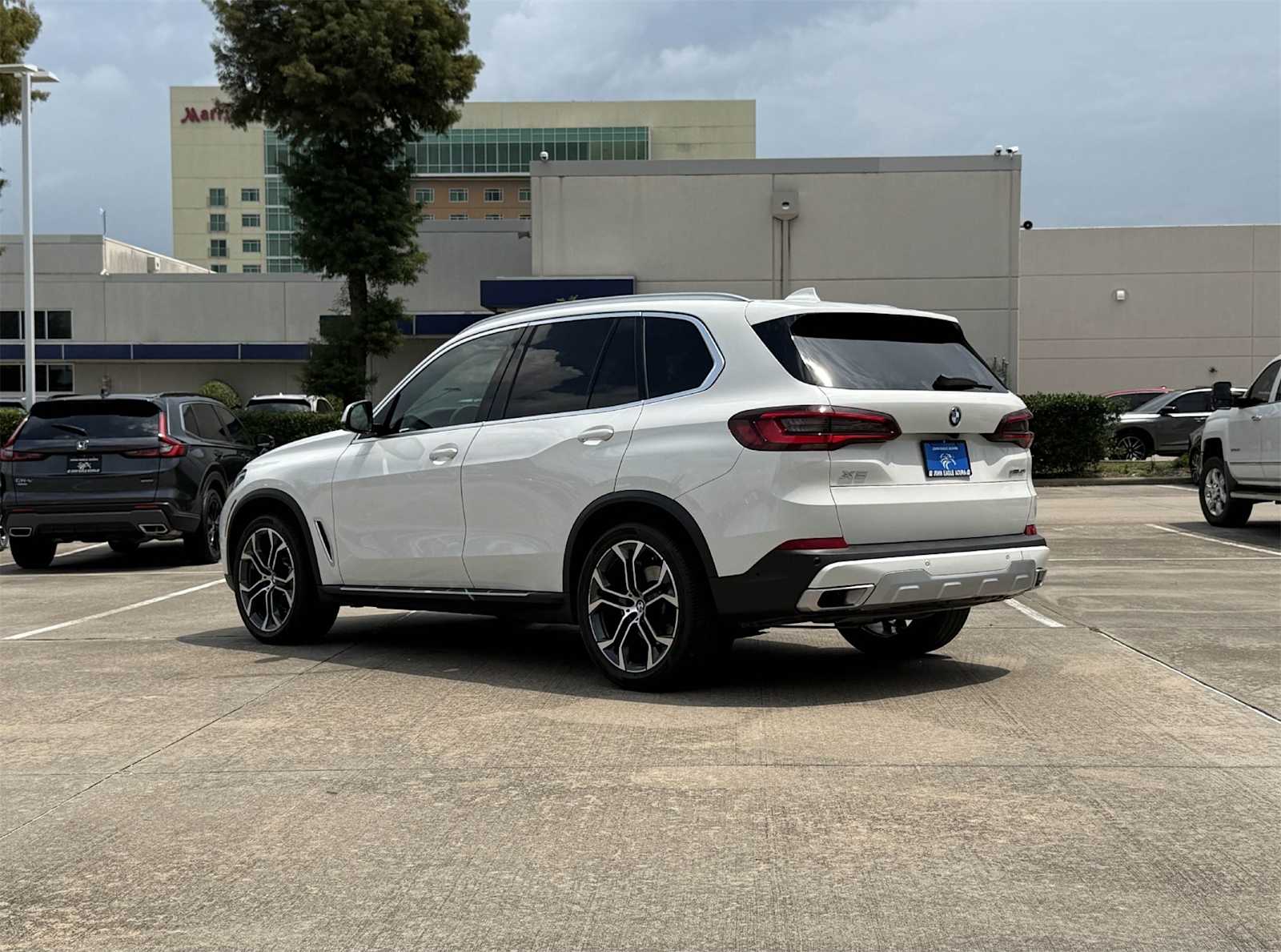 Thumbnail: 2023 BMW X5 - 4