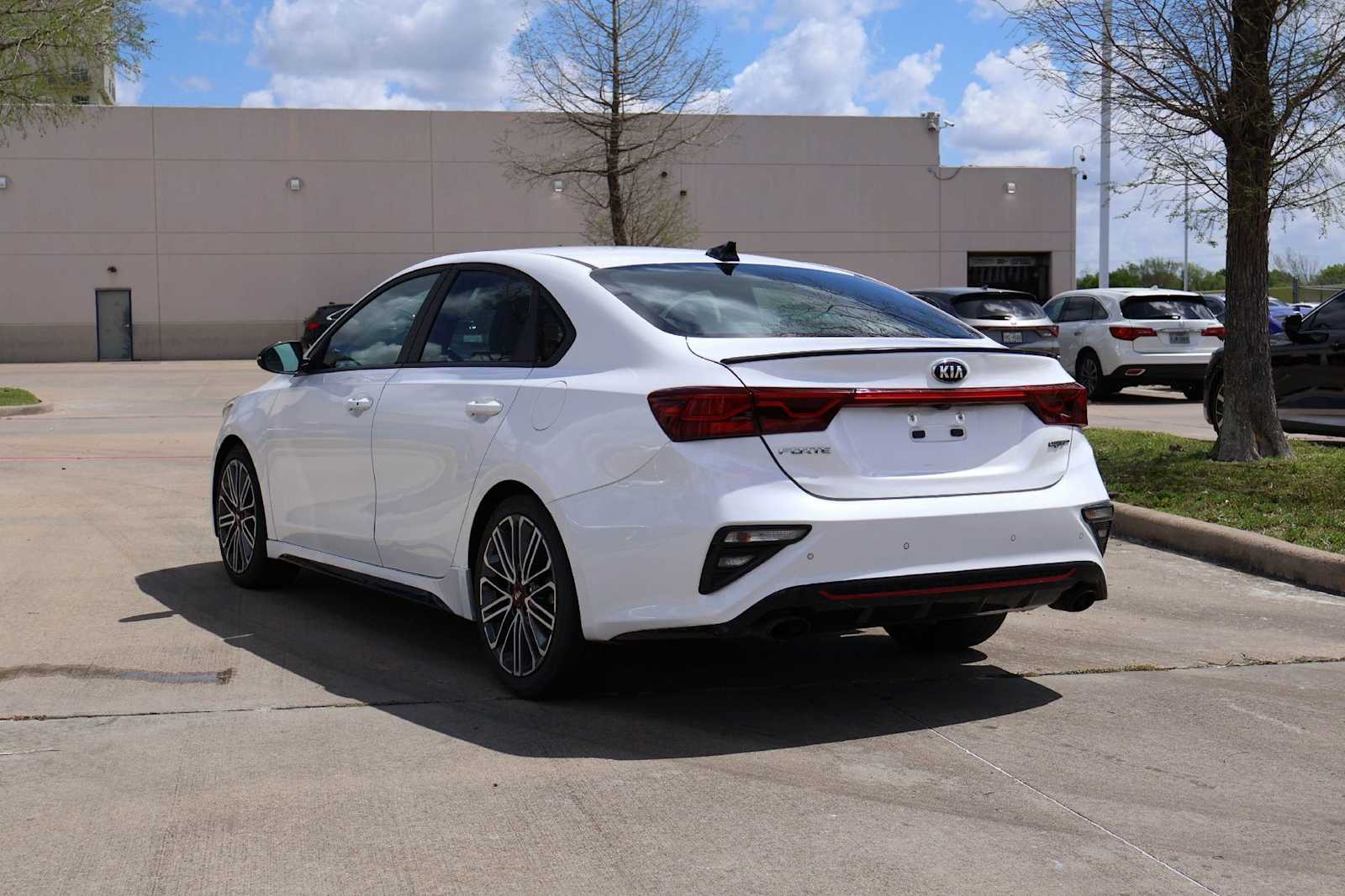 Thumbnail: 2020 Kia Forte - 4