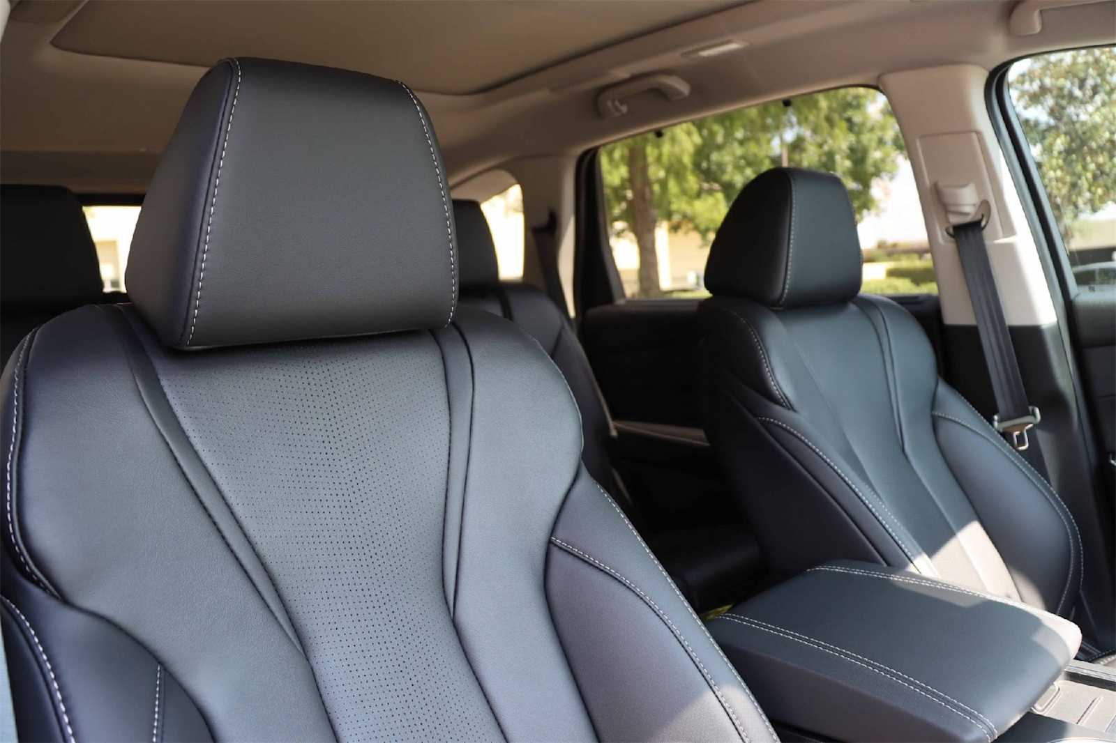 Thumbnail: 2026 Acura MDX - 12