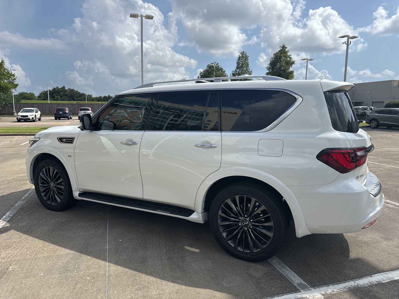 Thumbnail: 2020 INFINITI QX80 - 3