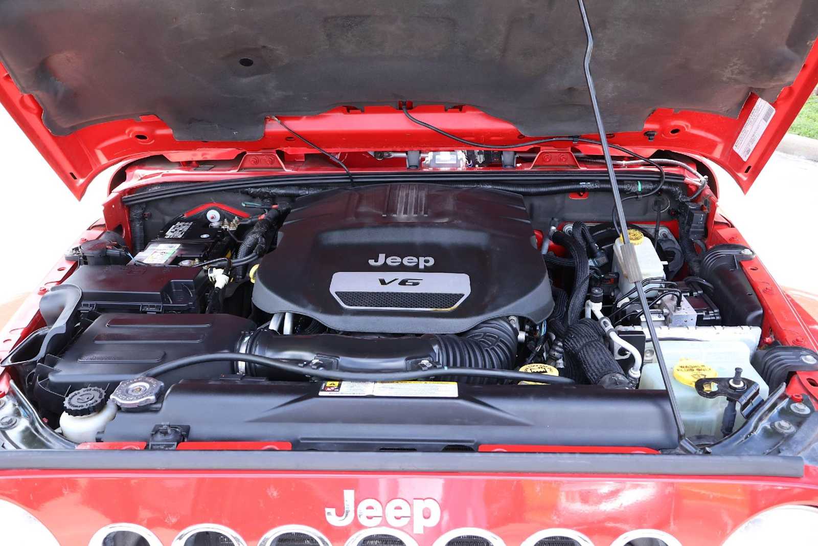 Thumbnail: 2012 Jeep Wrangler - 9