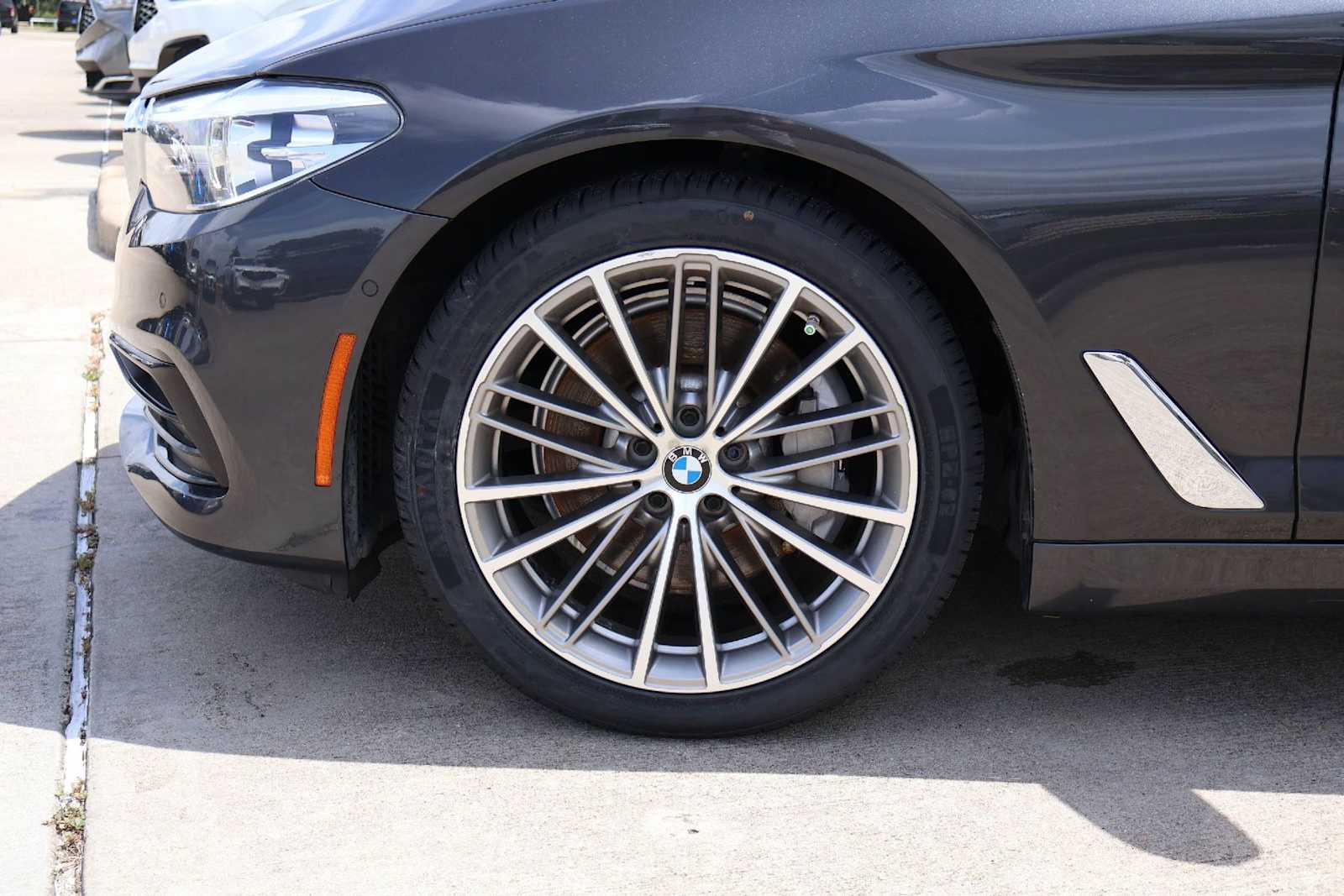 Thumbnail: 2019 BMW 5 Series - 8