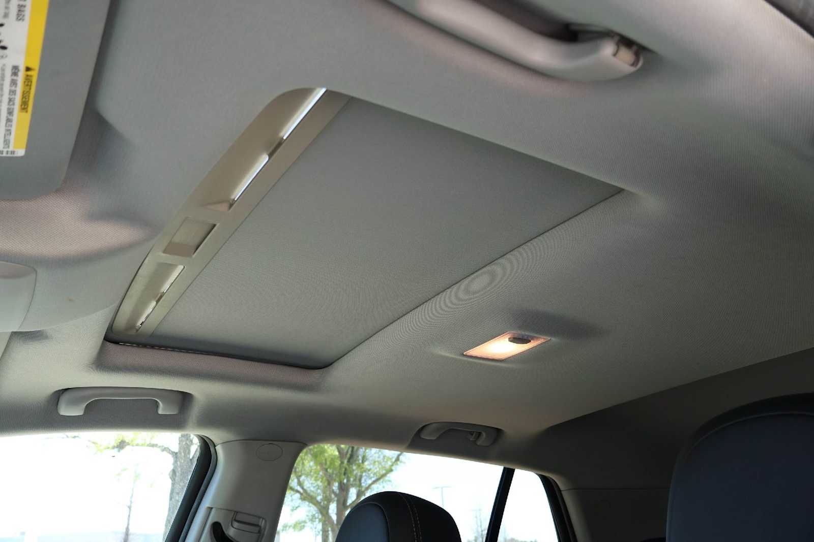 Thumbnail: 2018 Chevrolet Trax - 28