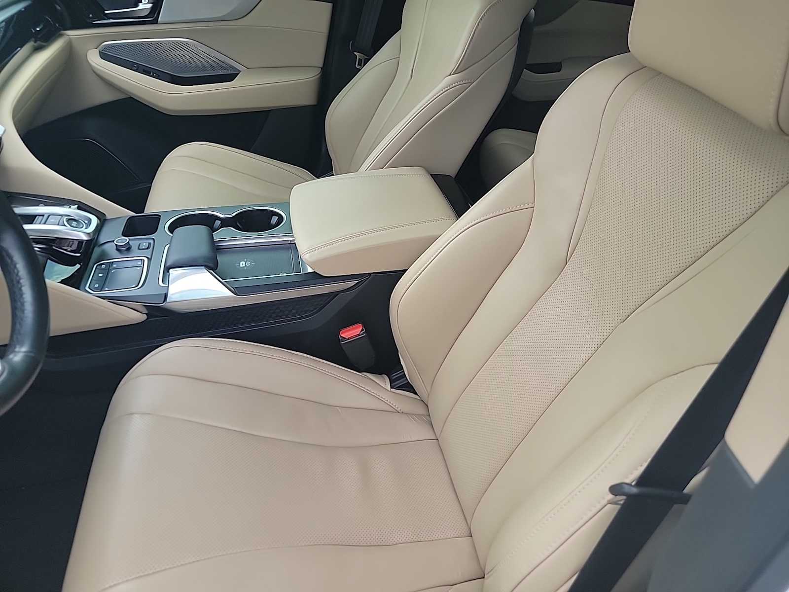 Thumbnail: 2023 Acura MDX - 7