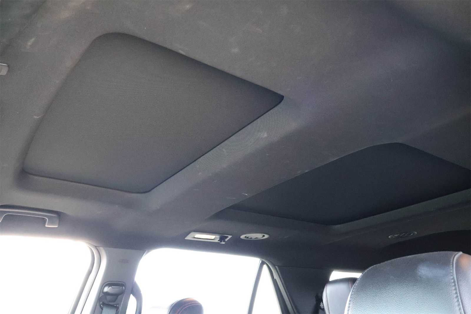 Thumbnail: 2017 Ford Explorer - 28