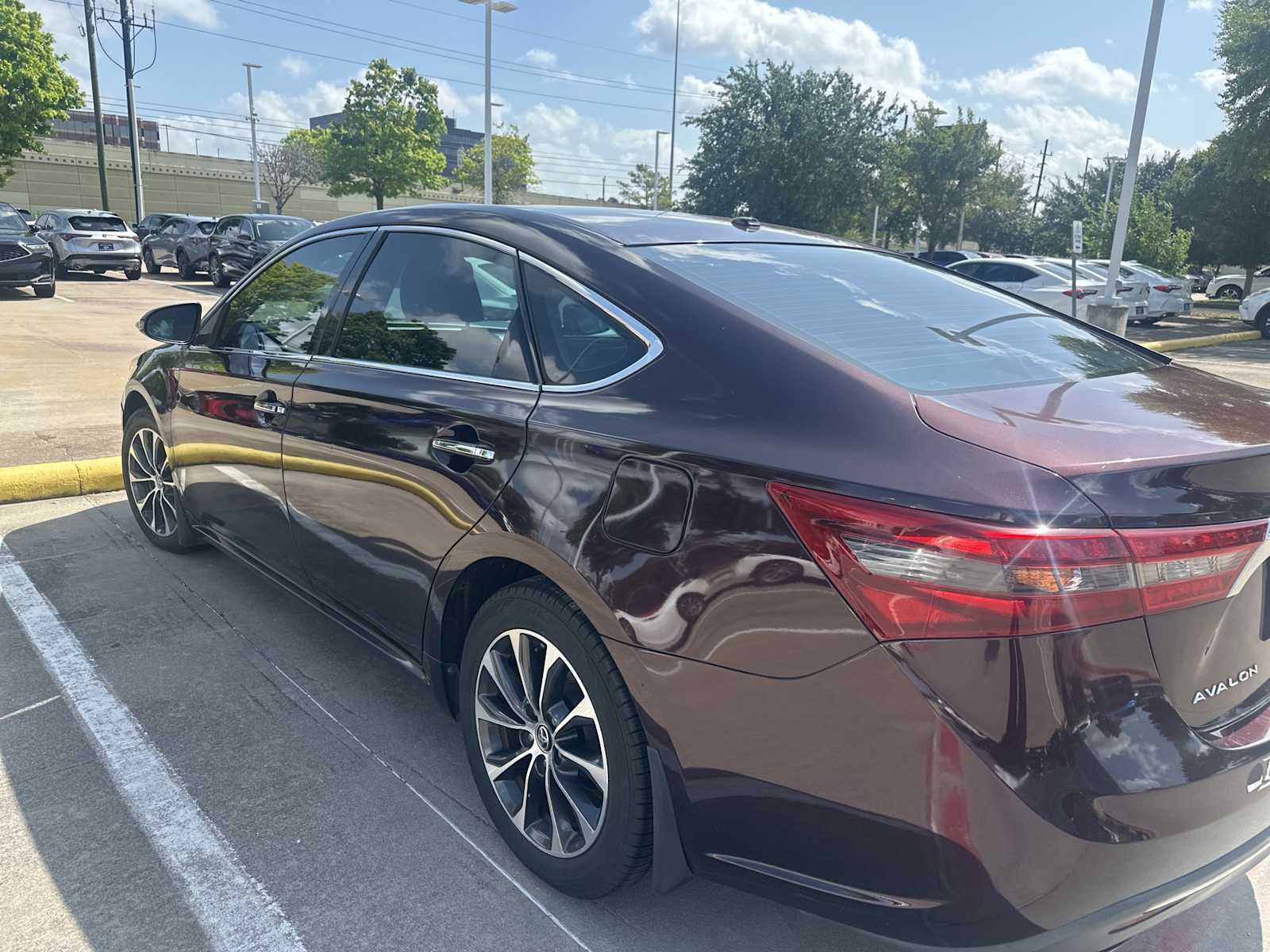 Thumbnail: 2016 Toyota Avalon - 7