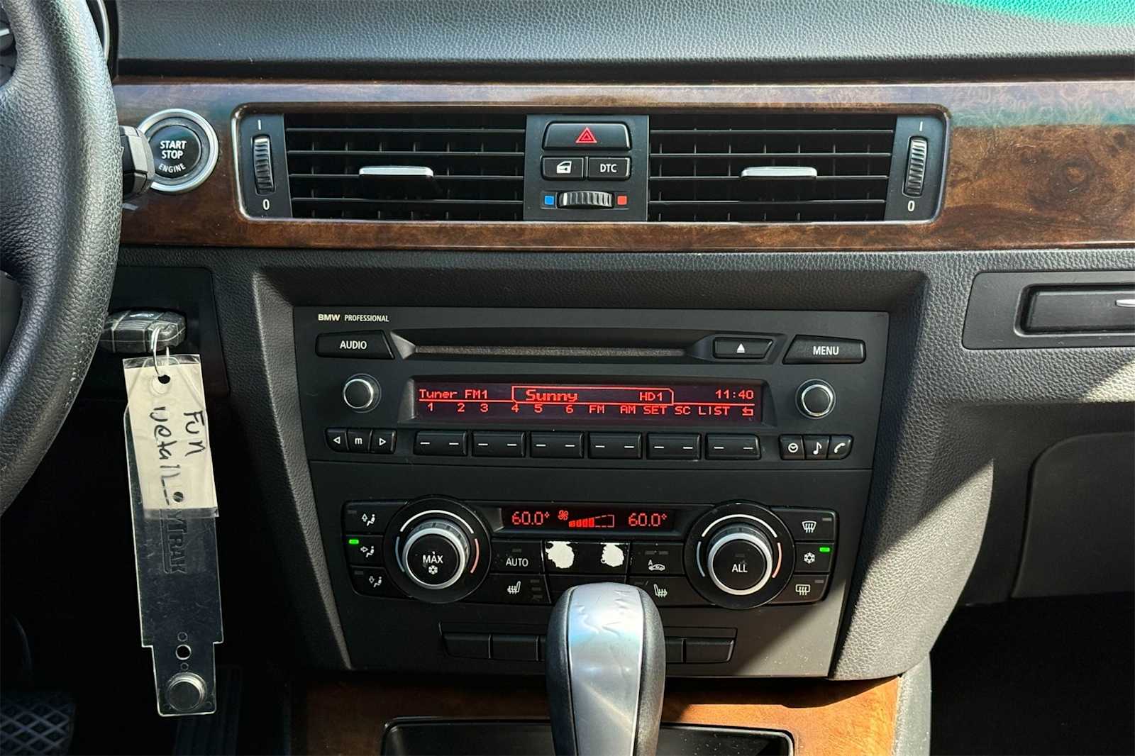 Thumbnail: 2010 BMW 3 Series - 16