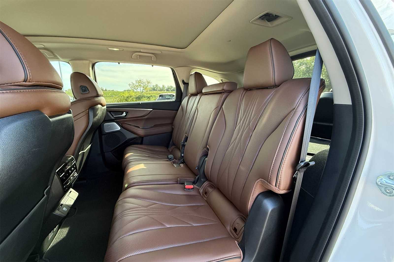 Thumbnail: 2025 Acura MDX - 13