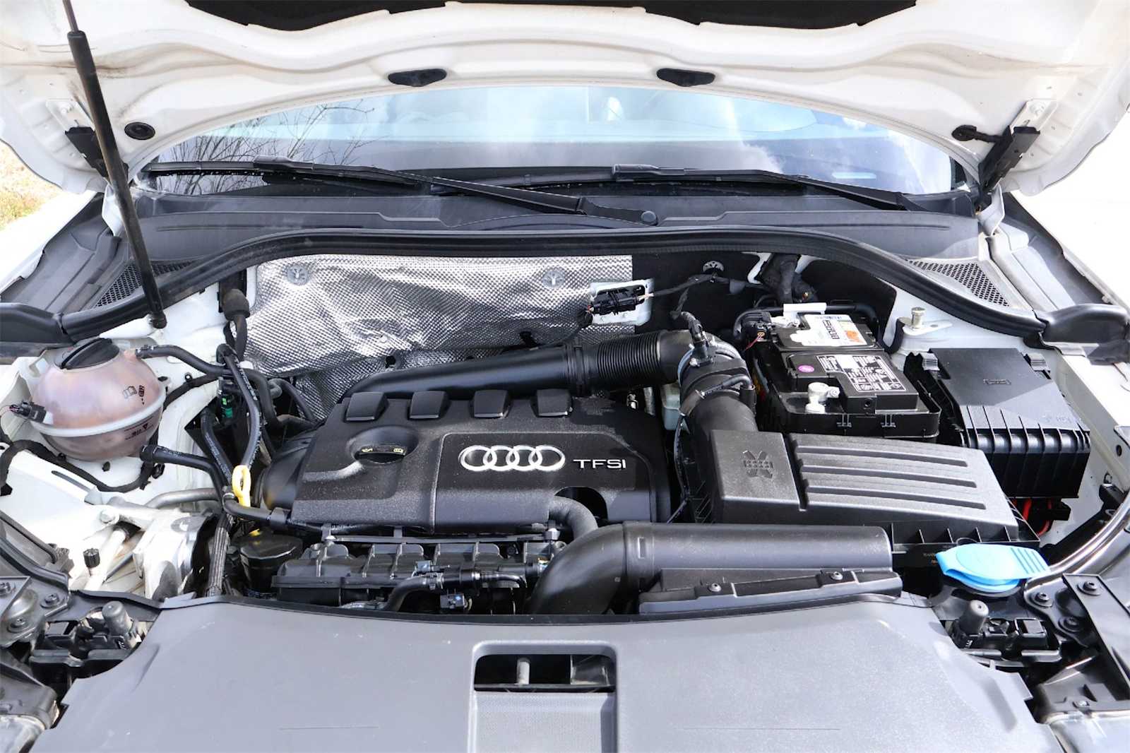 Thumbnail: 2015 Audi Q3 - 9