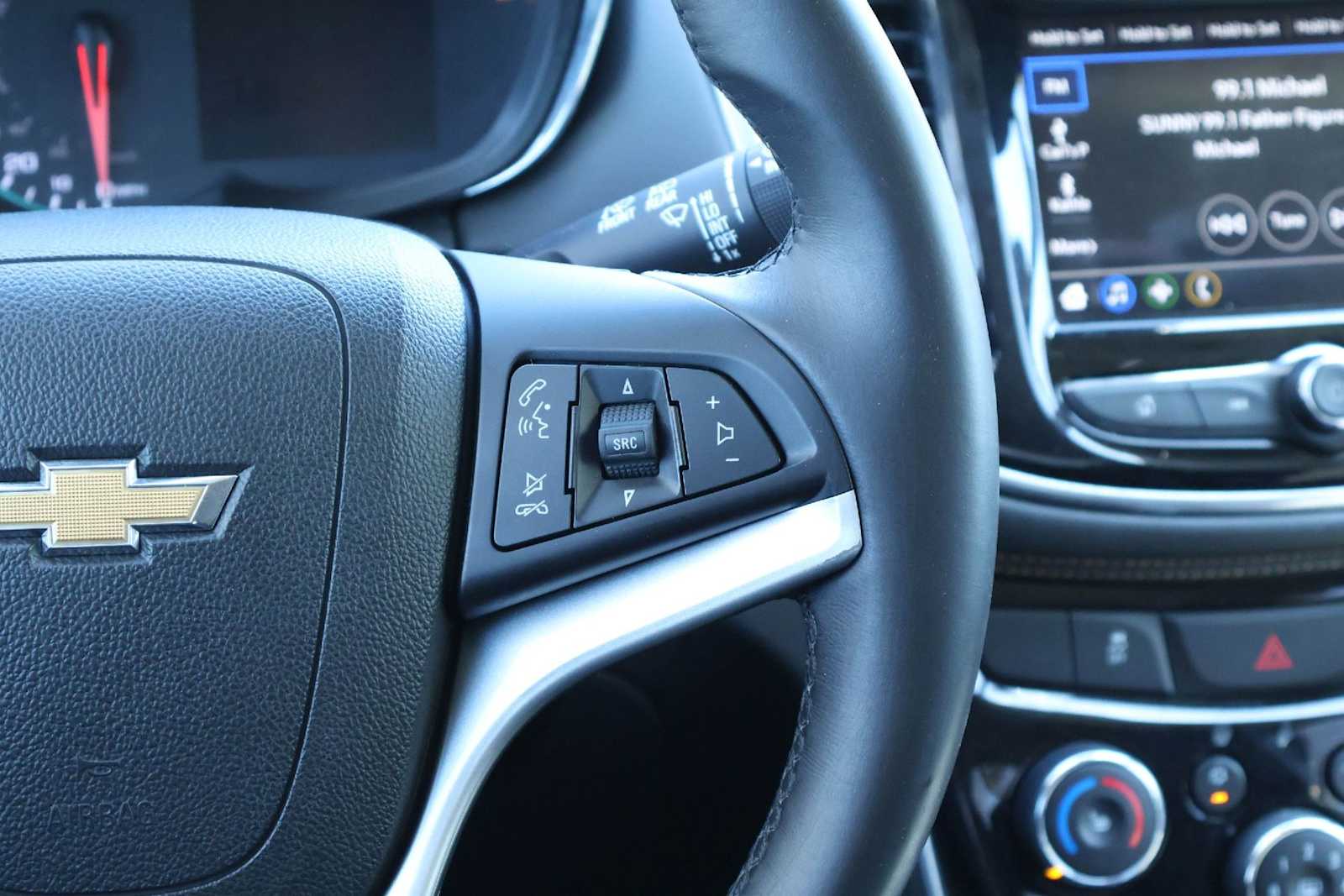 Thumbnail: 2018 Chevrolet Trax - 23