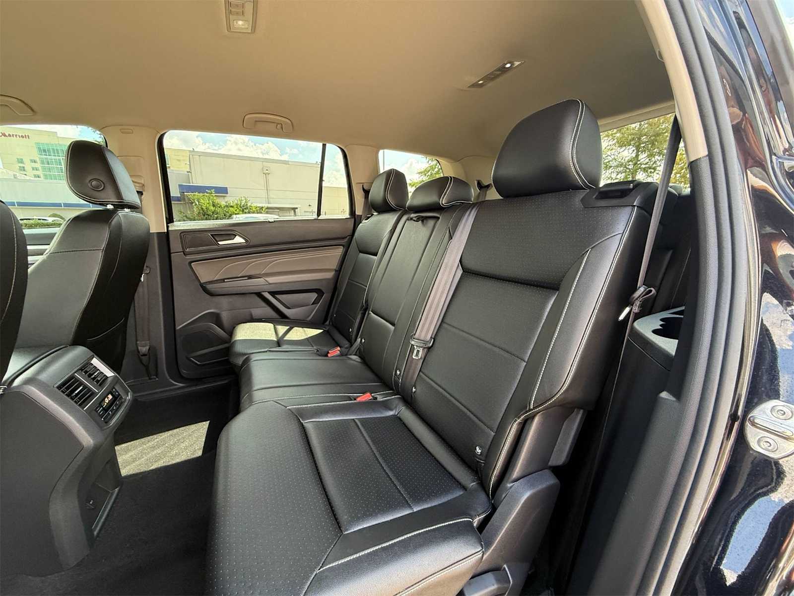 Thumbnail: 2023 Volkswagen Atlas - 13