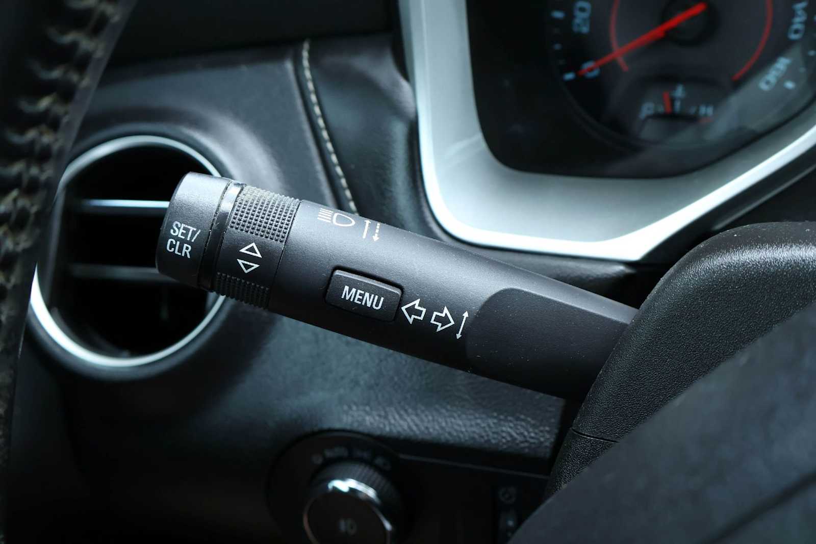 Thumbnail: 2015 Chevrolet Camaro - 26