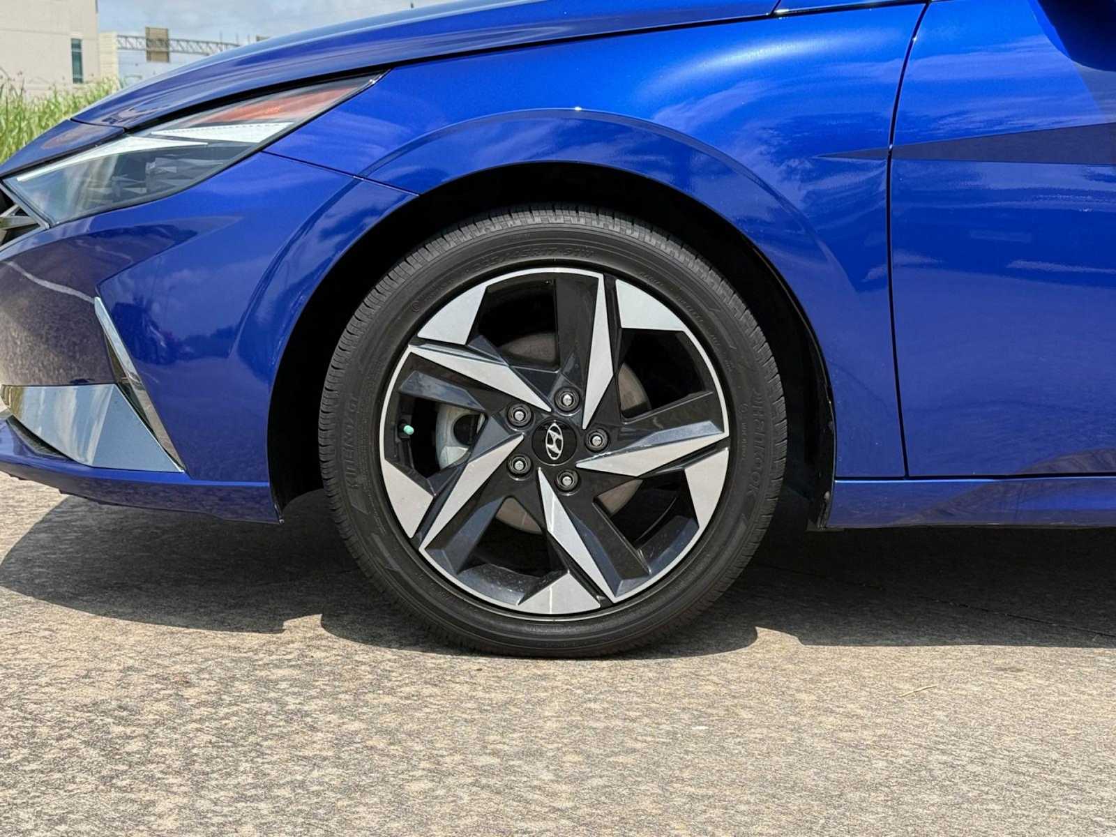 2023 Hyundai Elantra Limited Edition 8