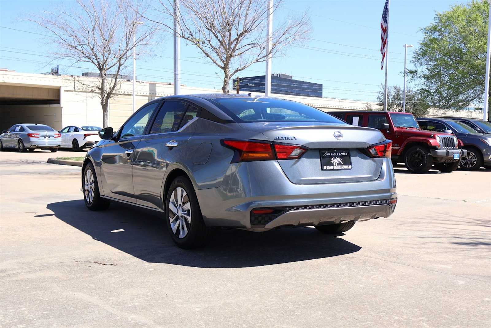 Thumbnail: 2020 Nissan Altima - 4