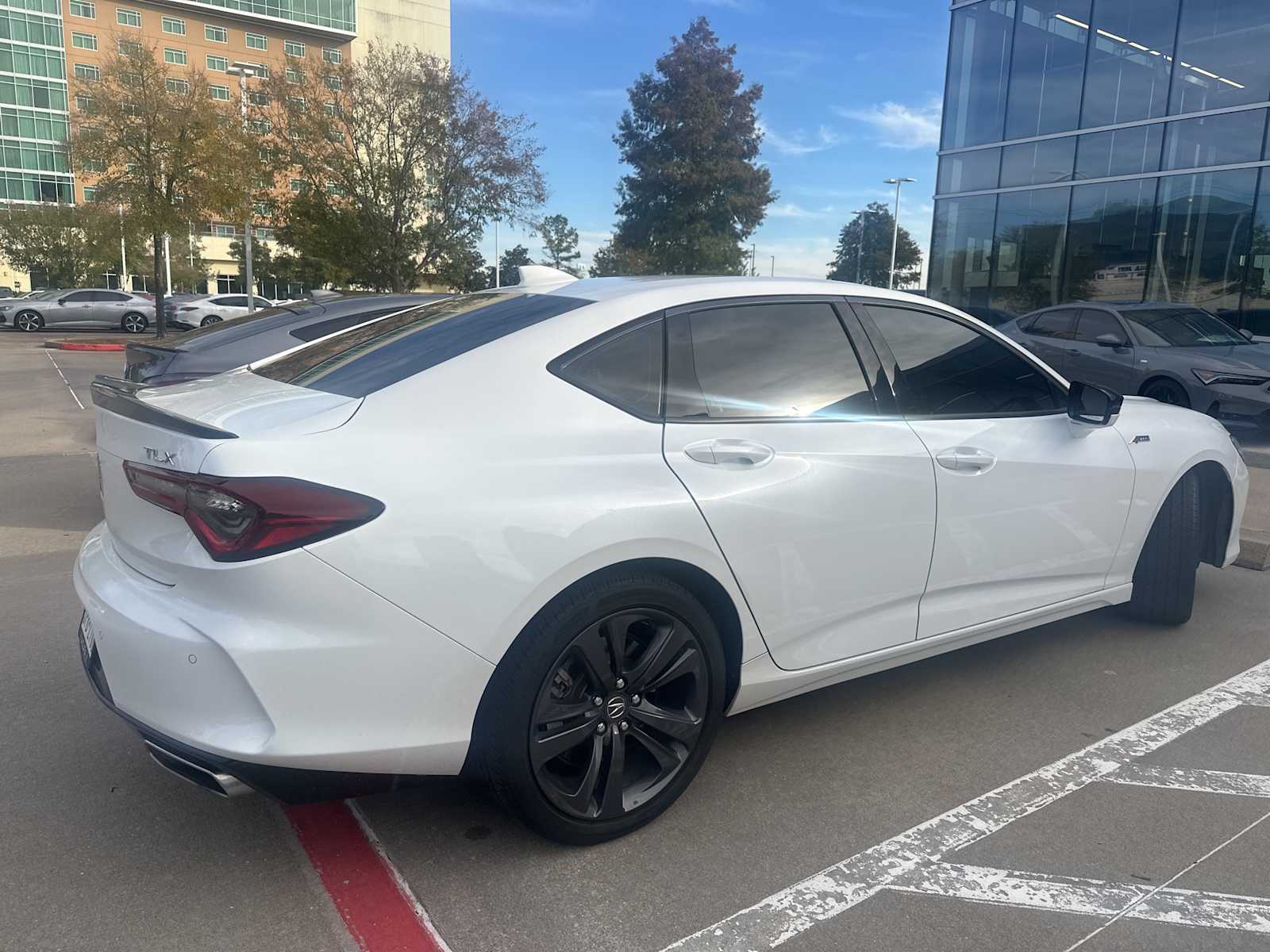 Thumbnail: 2022 Acura TLX - 5