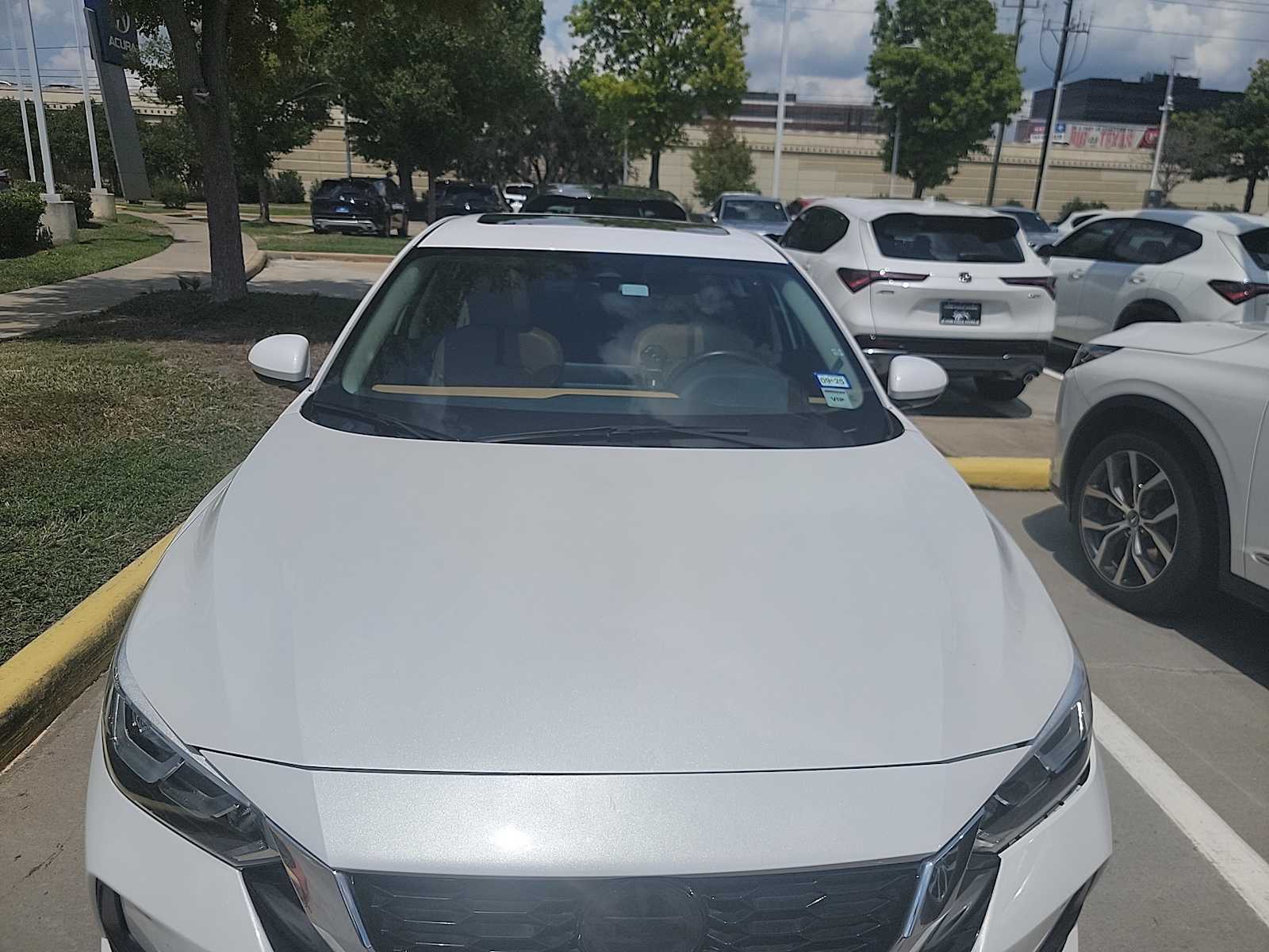 Thumbnail: 2022 Nissan Sentra - 2