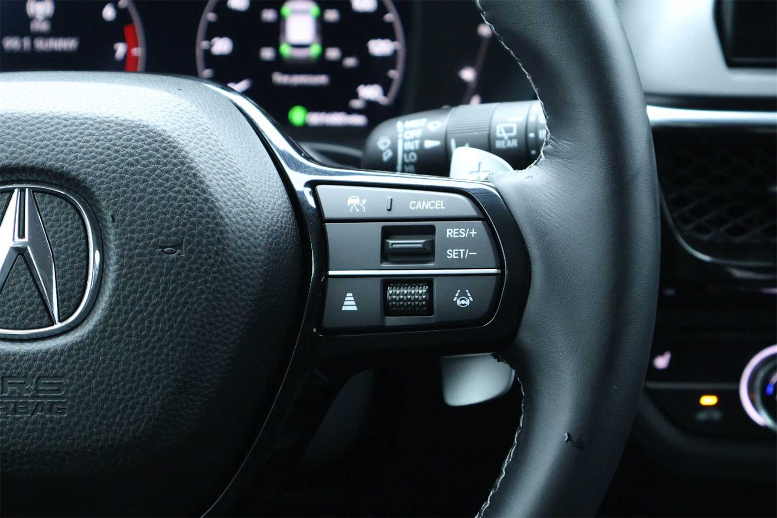 Thumbnail: 2025 Acura ADX - 23