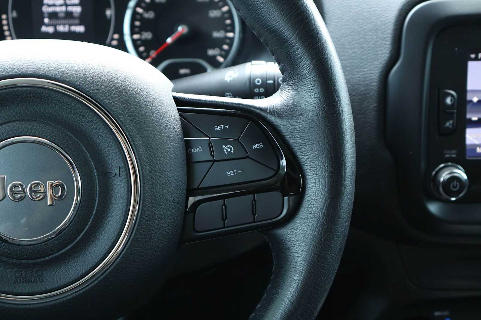 Thumbnail: 2016 Jeep Renegade - 23