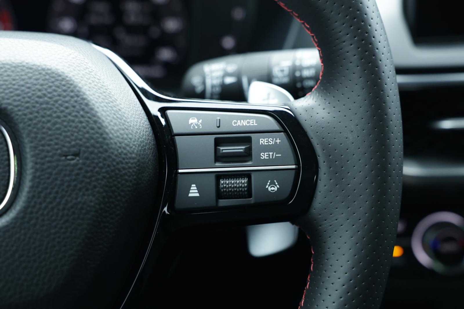 Thumbnail: 2025 Acura ADX - 19