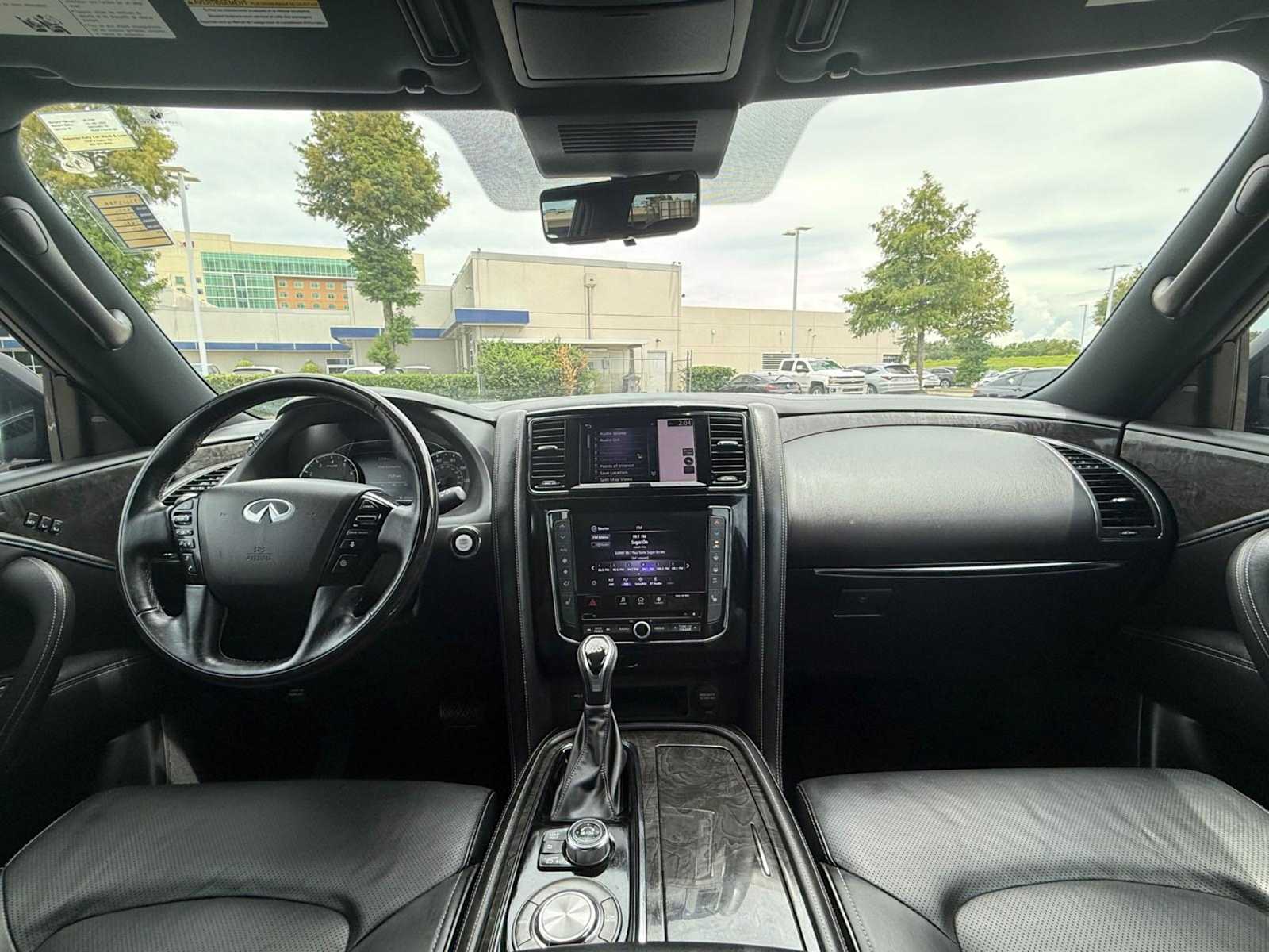Thumbnail: 2020 INFINITI QX80 - 10