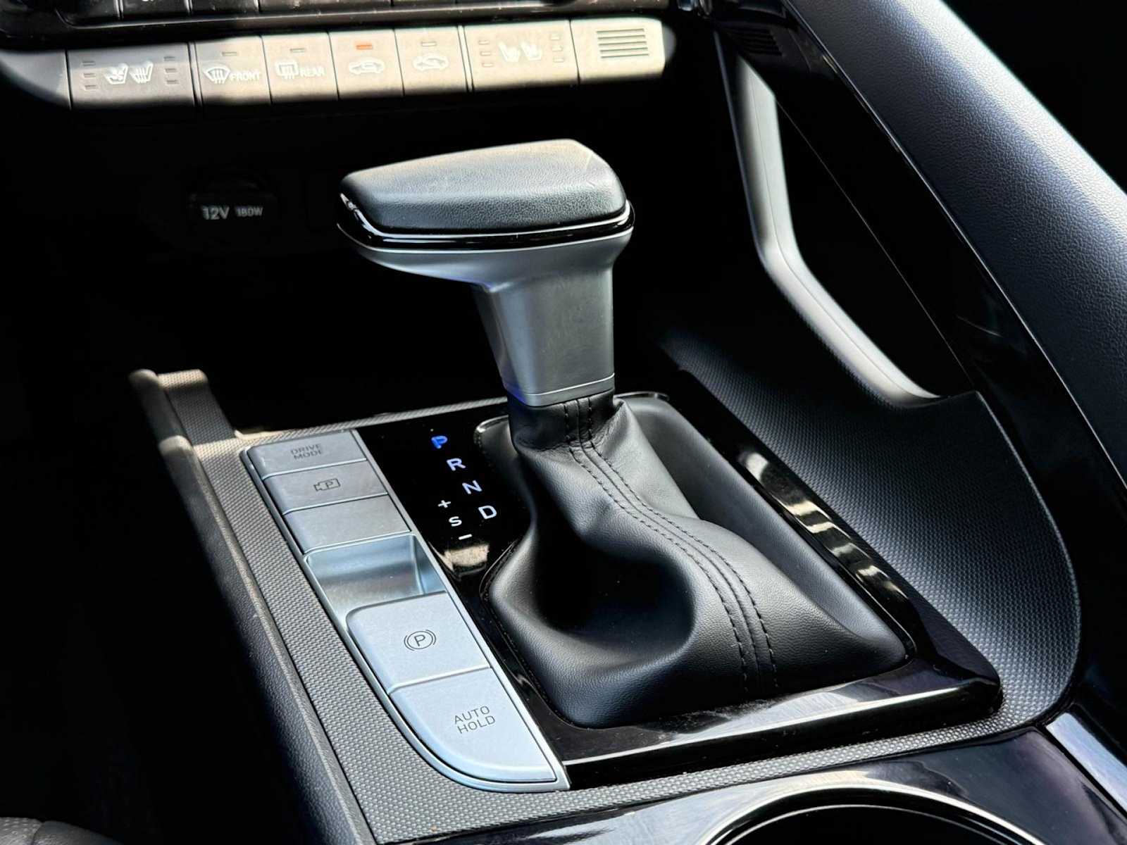 2023 Hyundai Elantra Limited Edition 17