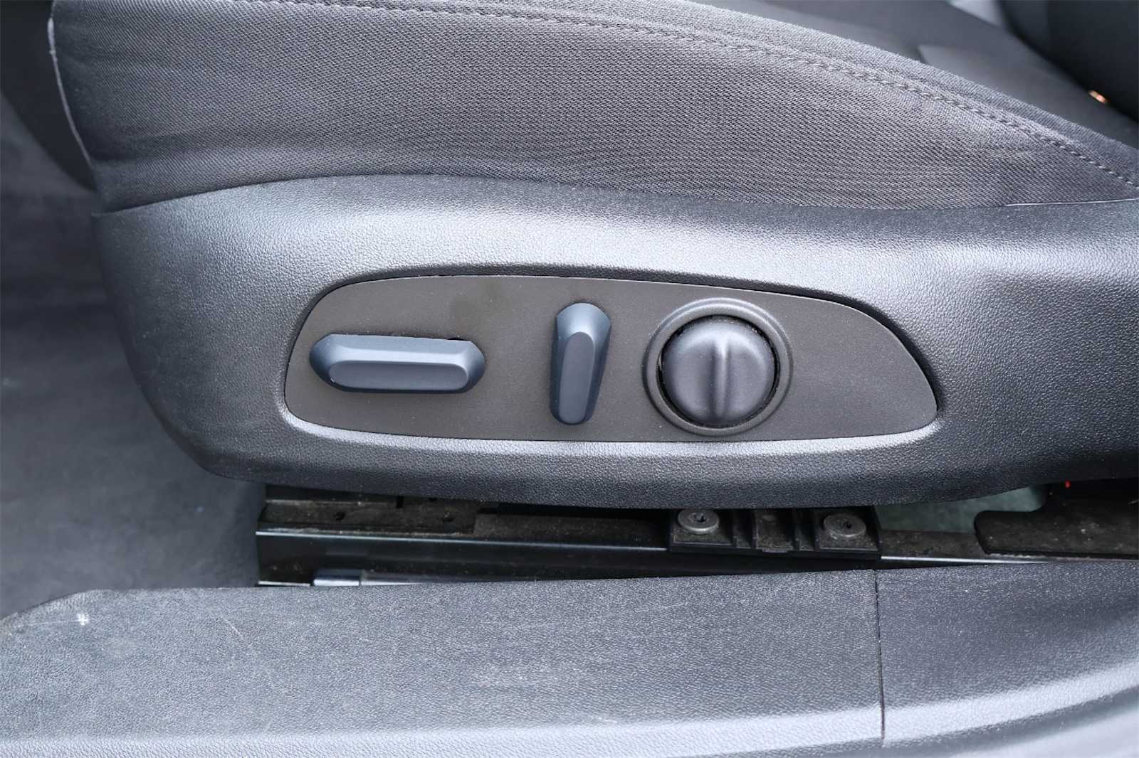 Thumbnail: 2023 Chevrolet Malibu - 24