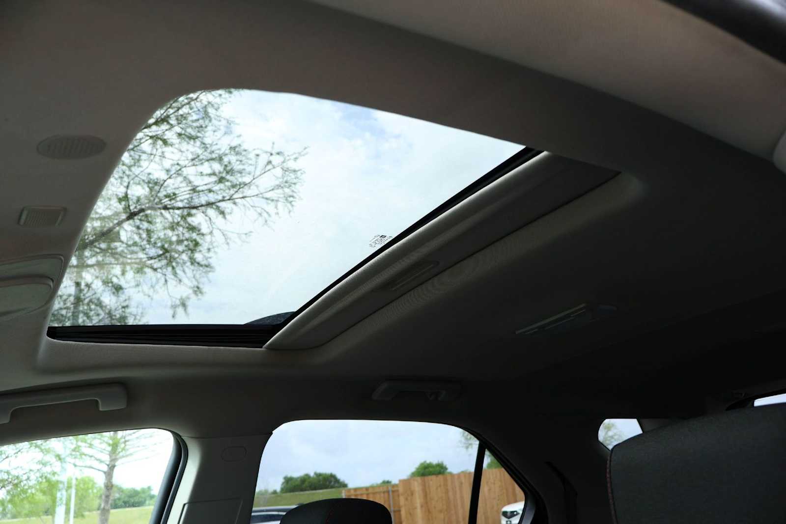 Thumbnail: 2017 Chevrolet Equinox - 29