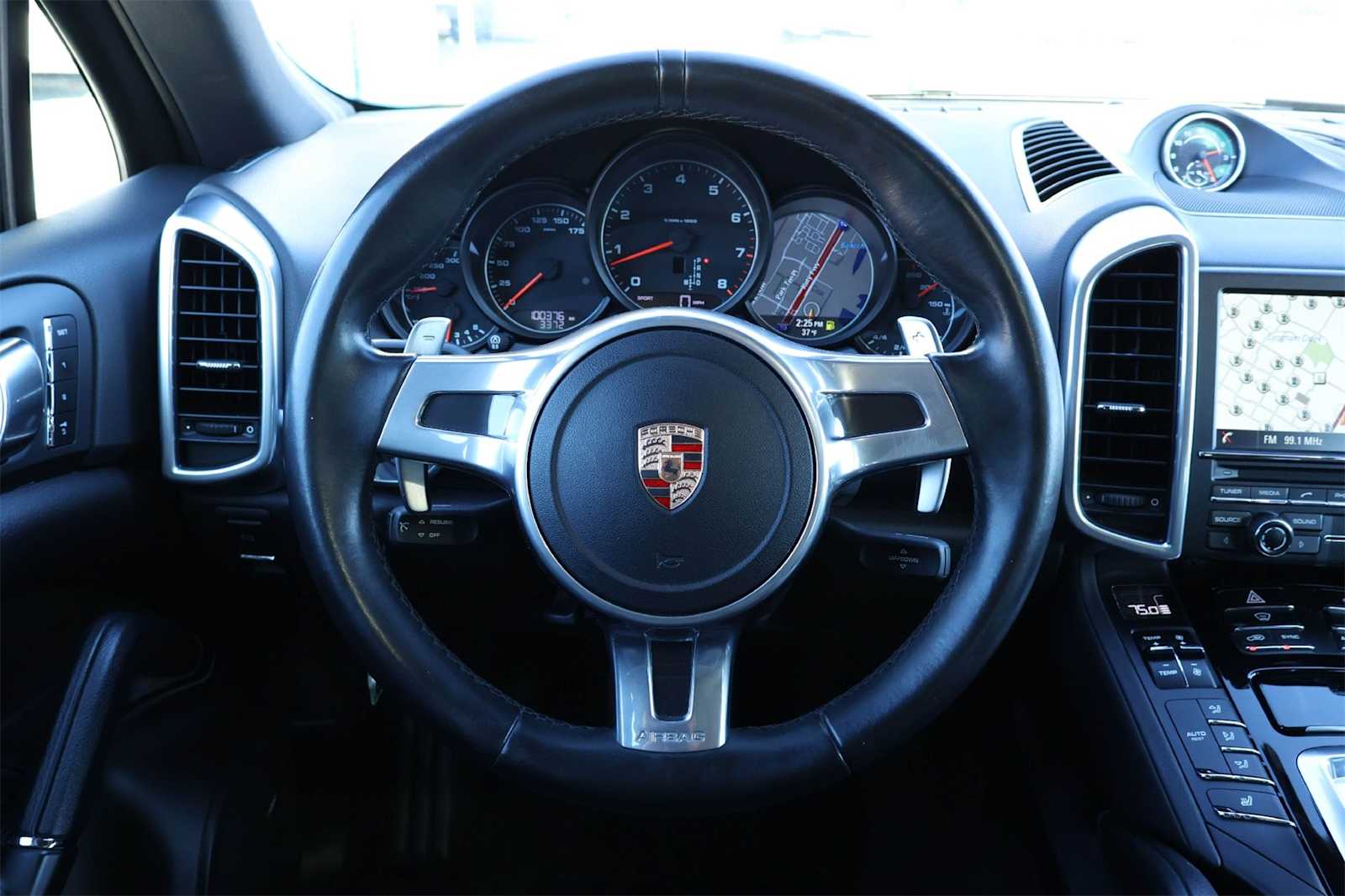 Thumbnail: 2014 Porsche Cayenne - 15