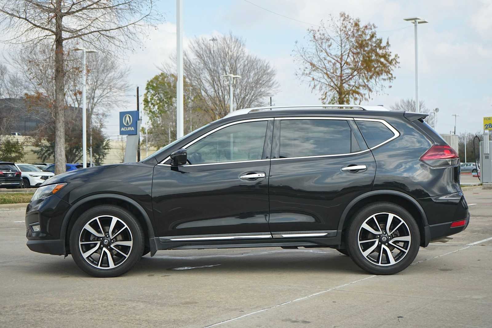 Thumbnail: 2019 Nissan Rogue - 3