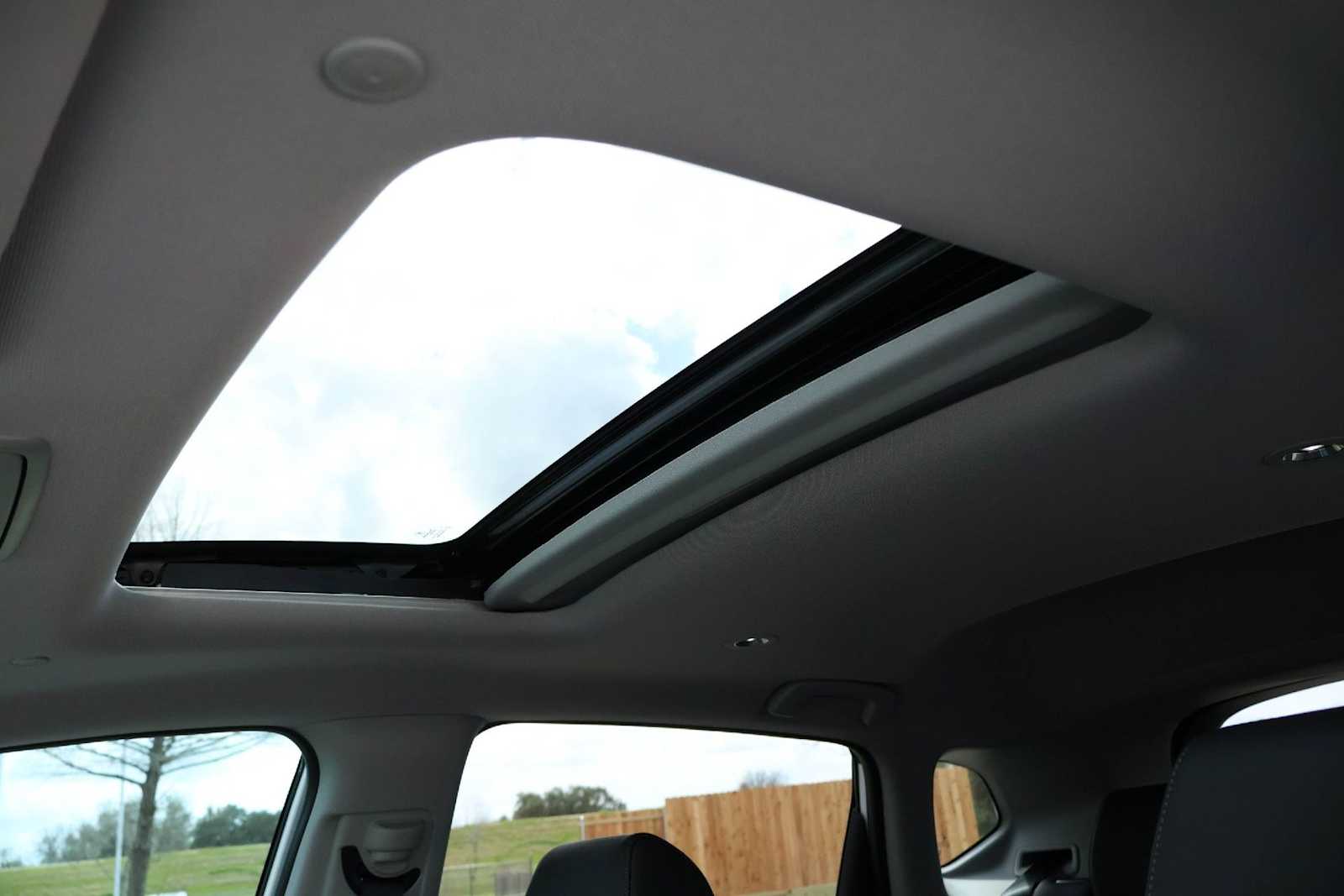 Thumbnail: 2025 Acura ADX - 29