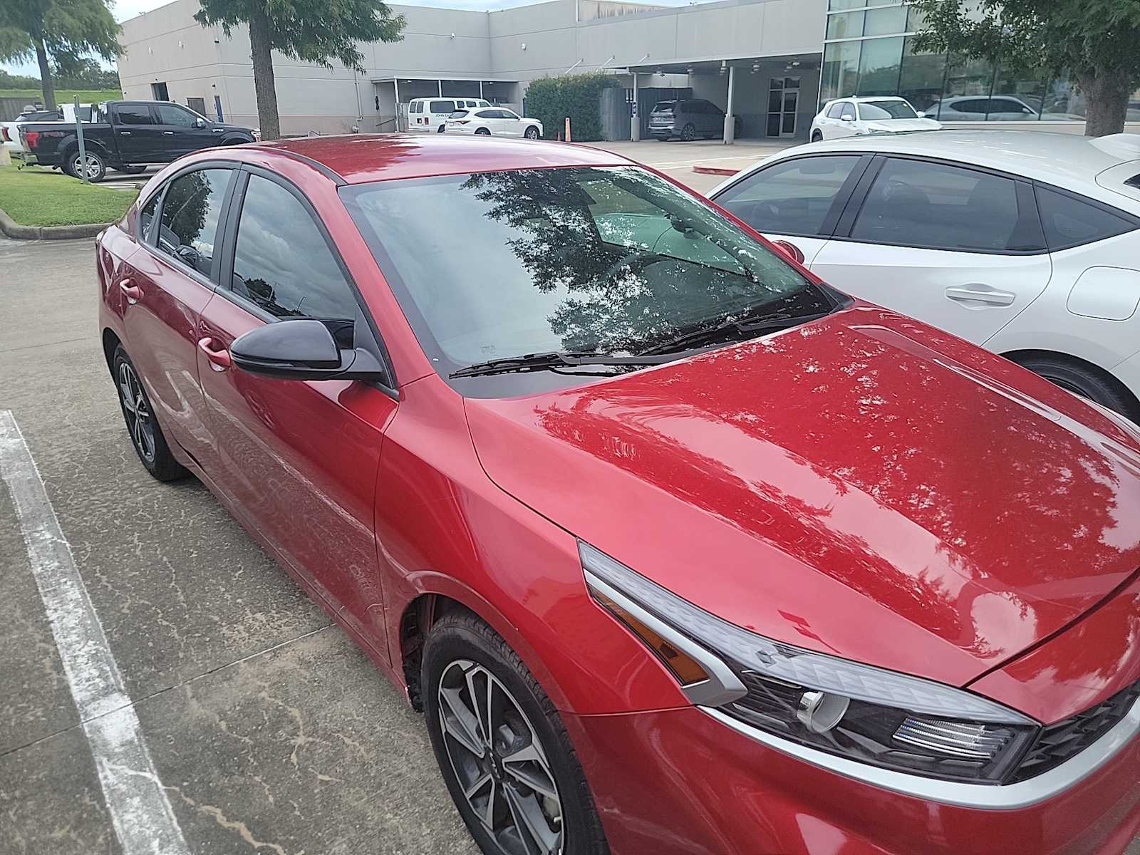 Thumbnail: 2024 Kia Forte - 3