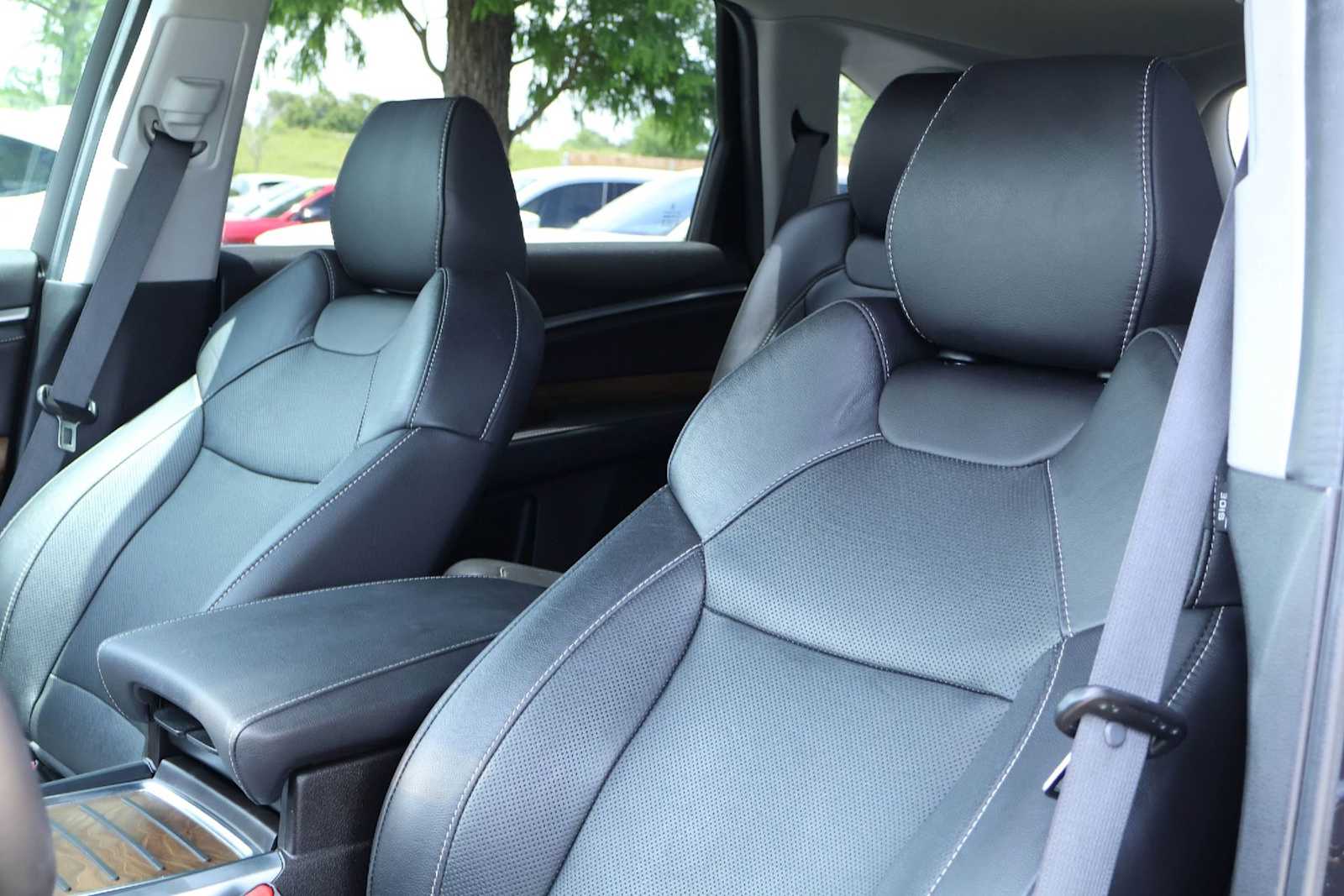 Thumbnail: 2019 Acura MDX - 11