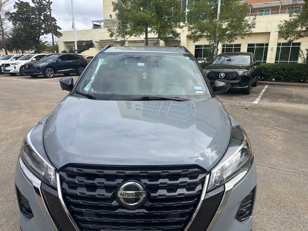 Used 2021 Nissan Kicks SR SUV