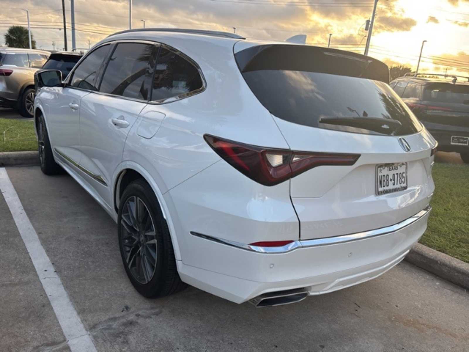 Thumbnail: 2025 Acura MDX - 4