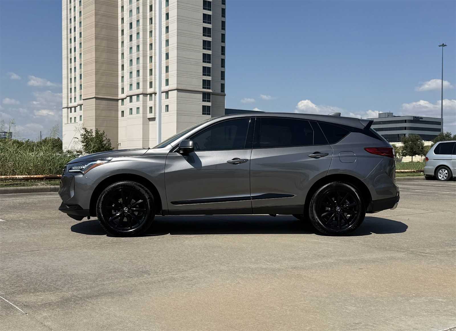 2025 Acura RDX photo 3