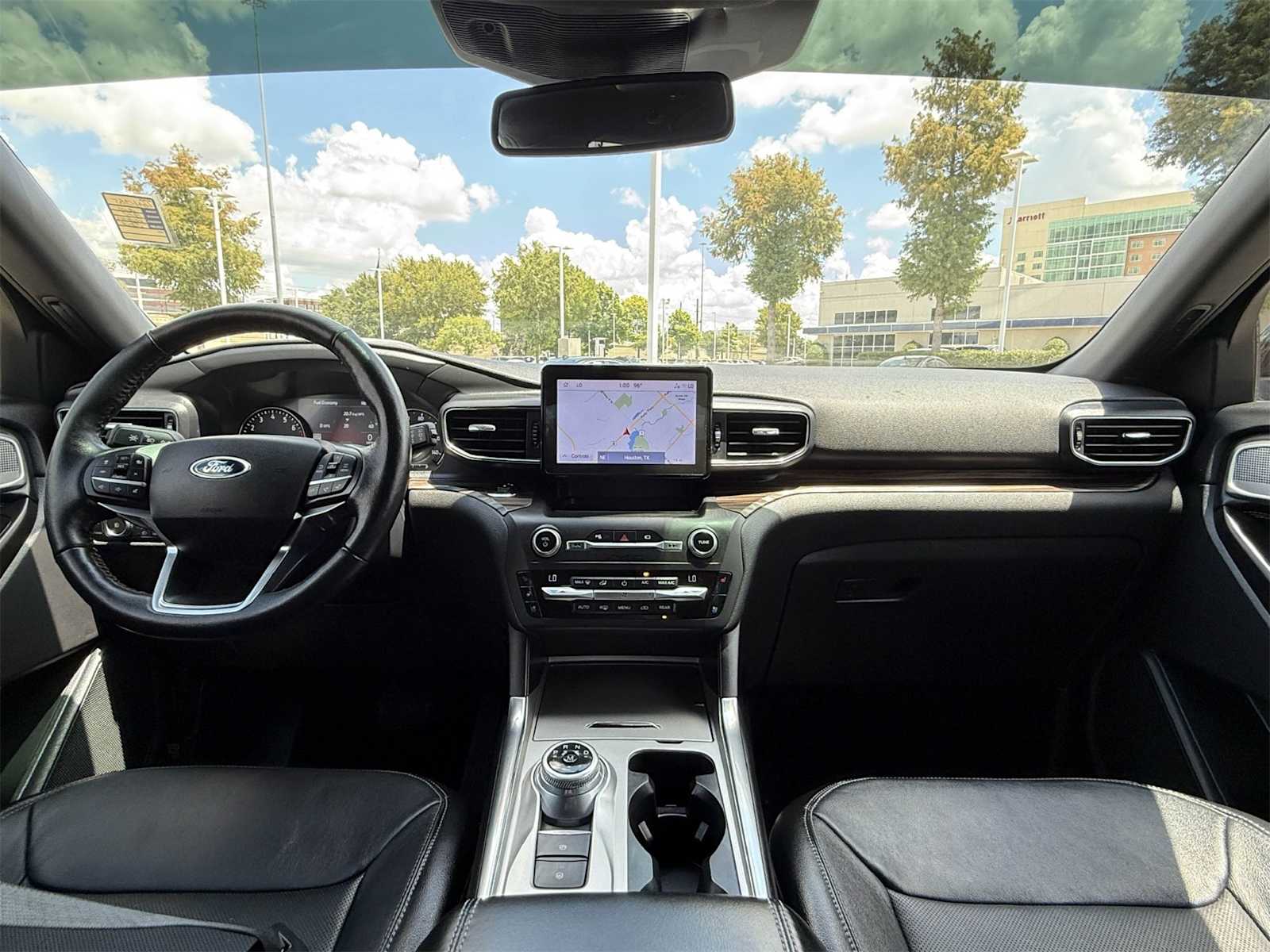Thumbnail: 2020 Ford Explorer - 10